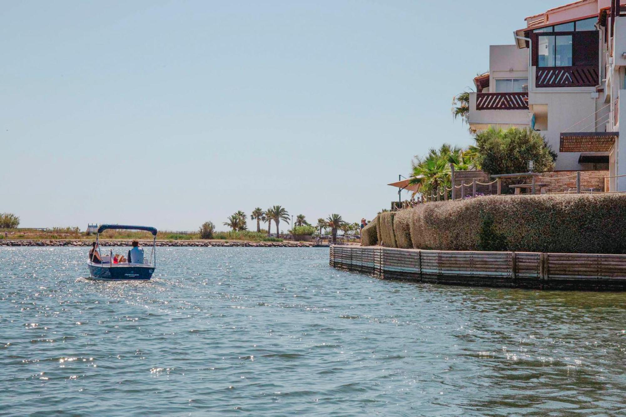 Relais Et Chateaux Thalasso & Spa Ile De La Lagune Saint-Cyprien  Exterior photo